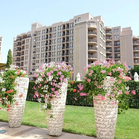 Apartmán One-bedroom Private In Royal Beach *