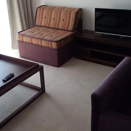 One-bedroom Private In Royal Beach