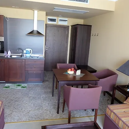 Apartmán One-bedroom Private In Royal Beach