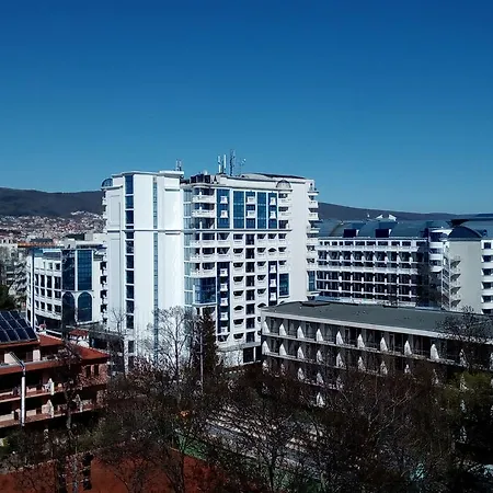 One-bedroom Private In Royal Beach Apartmán Sluneční pobřeží