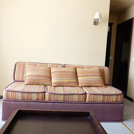 One-bedroom Private In Royal Beach Apartmán Sluneční pobřeží