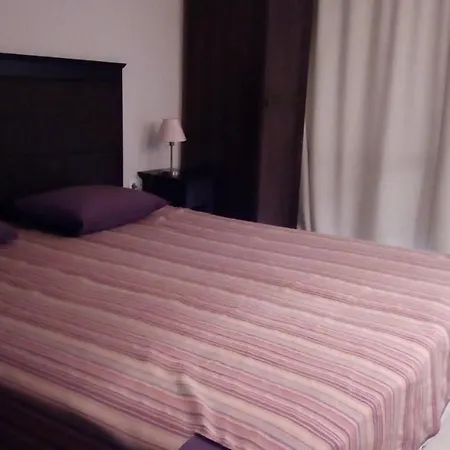 One-bedroom Private In Royal Beach *